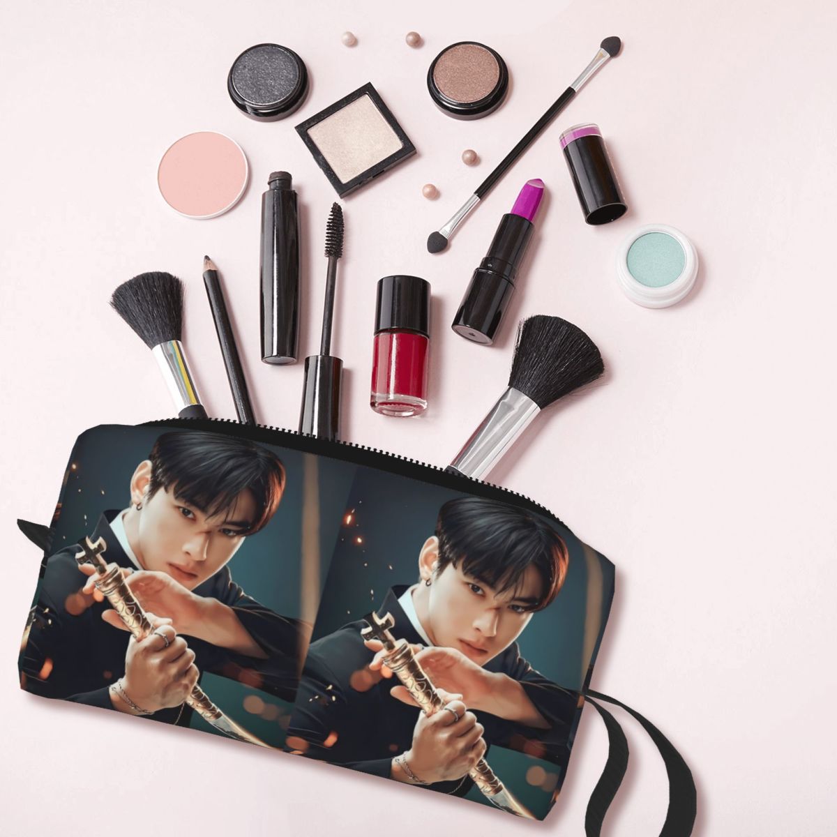 Cha Eunwoo Pencil Case for Stu - Stationery And Office Supply Chain avis et prix