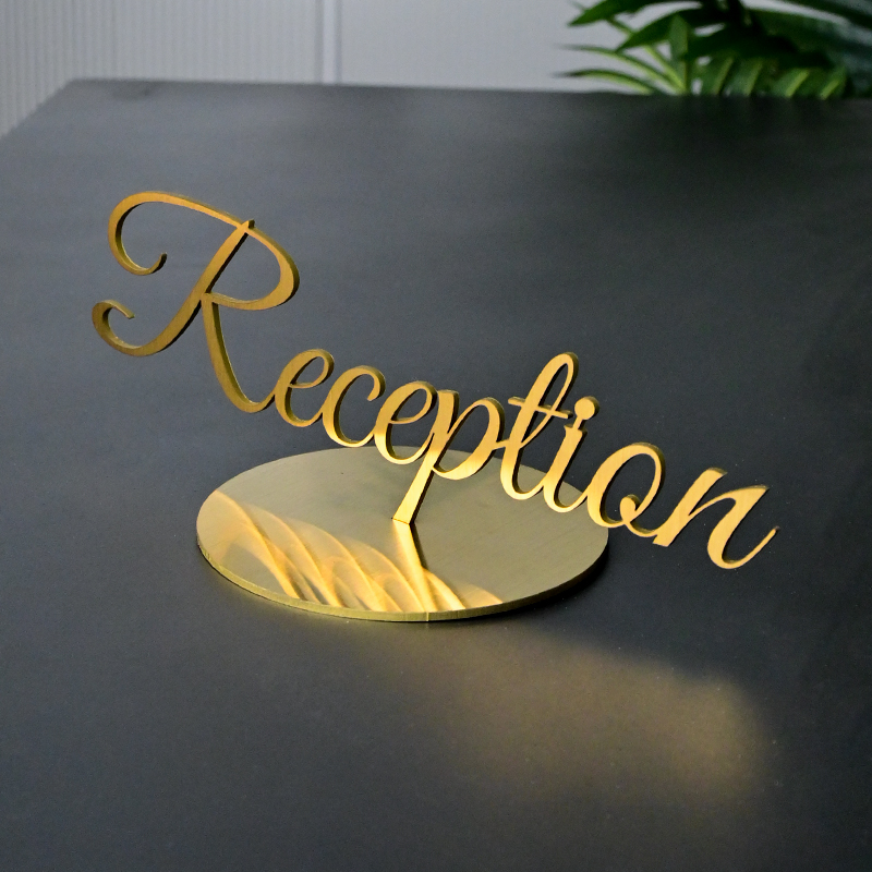 Desktop 3D Lettering Logo Stan - Desk Name Plate avis et prix